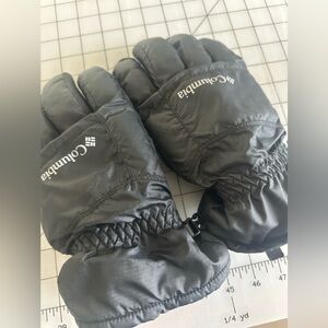 Columbia Charcoal Insulated Gloves